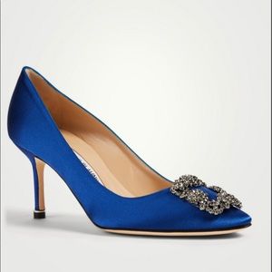 Manolo Blahnik Hangisi satin heels pumps shoes